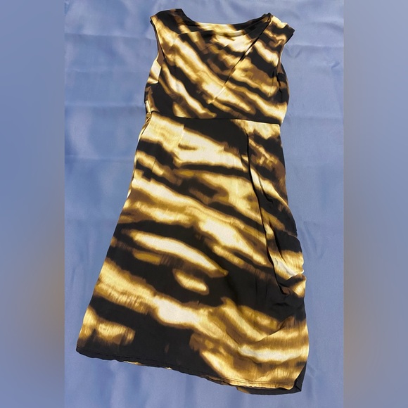 Size 6 Cheetah/Leopard Print V-Neck Dress by Ann Taylor - Picture 4 of 6